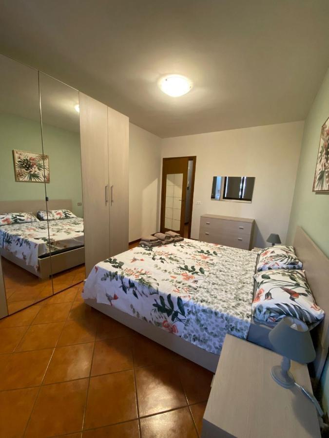 Home Gardaview Desenzano Desenzano del Garda Exterior foto